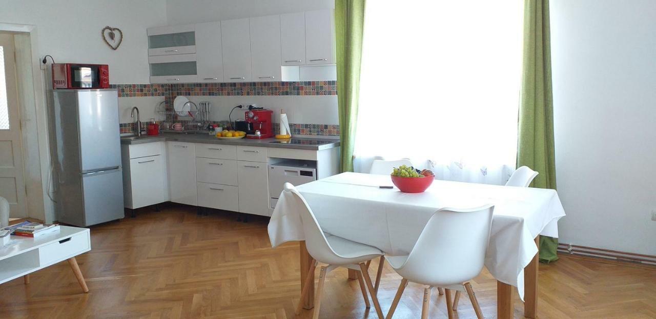 Horea 11 Sighişoara Exteriör bild